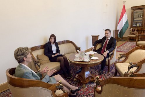 Lieselore Cyrus, Németország új budapesti nagykövetével is találkozott Szijjártó Péter
